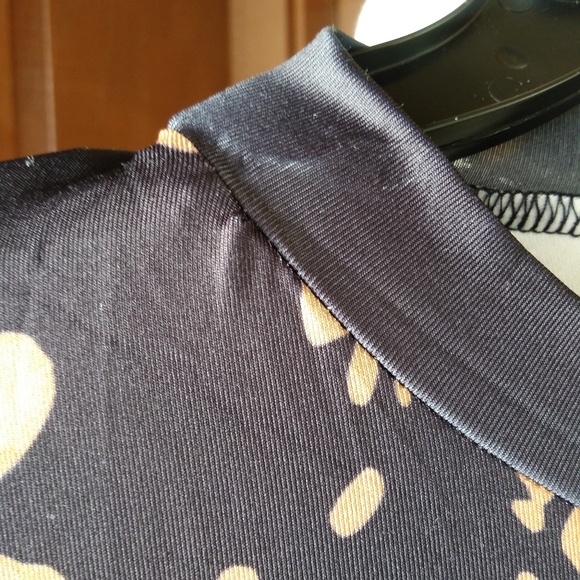 Women dress - Picture 3 of 6